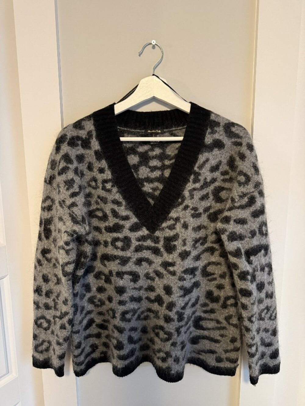 Massimo Dutti animal print wool blend sweater